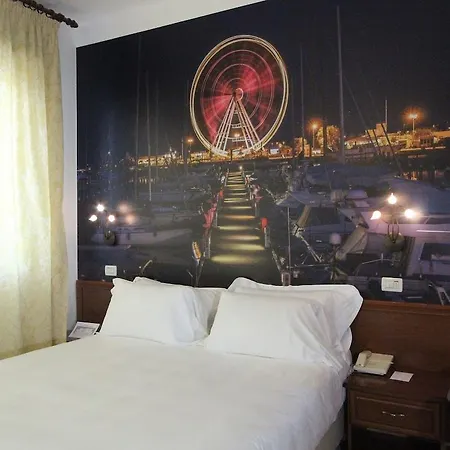 Hotell Sovrana & Rimini