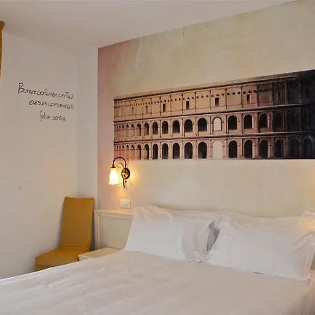 Hotell Sovrana & 4*