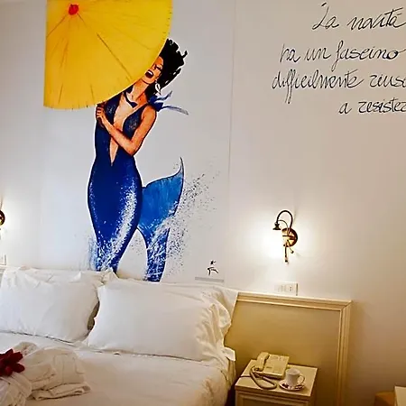 Sovrana - Pet Friendly - Breakfast Until 12 - Parking 4*