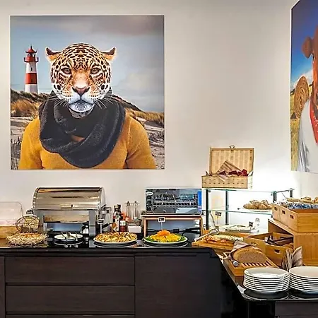 ホテル Sovrana - Pet Friendly - Breakfast Until 12 - Parking 4*