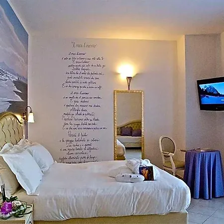 Sovrana - Pet Friendly - Breakfast Until 12 - Parking 4*