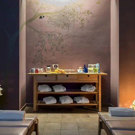 Sovrana & Hotel 4*