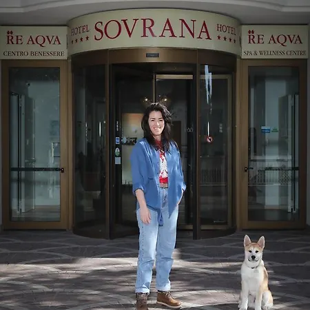 Hotel Sovrana - Pet Friendly - Breakfast Until 12 - Parking