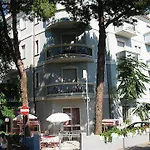 Sovrana & 4* Rimini